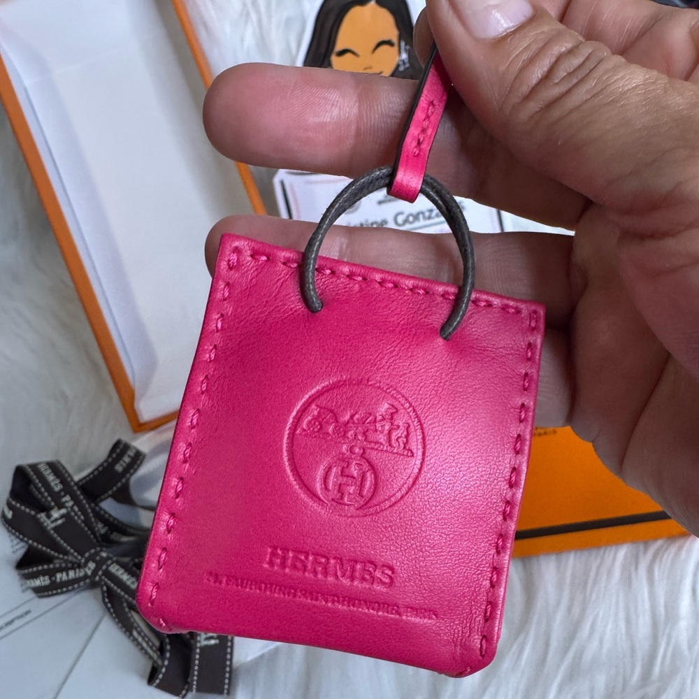 Hermes Fuchsia Leather Key Holder